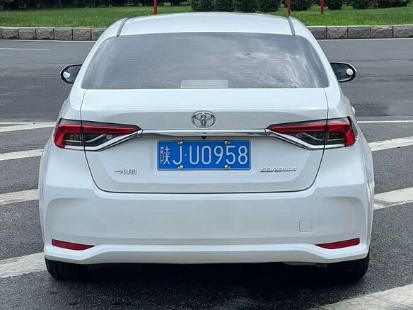2022 Toyota Corolla XII (E210) Рестайлинг, белый - вид 5