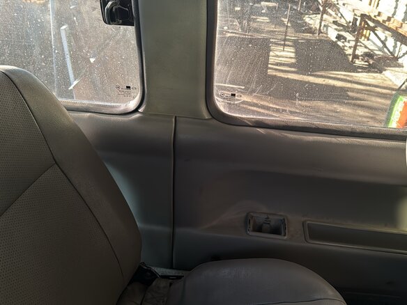 2005 Kia Bongo, серебристый, 550000 рублей - вид 11