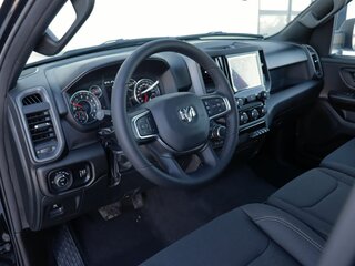 2026 Ram 1500 Crew Cab V Рестайлинг, чёрный, 9760000 рублей, вид 3