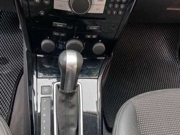 2012 Opel Astra H Рестайлинг, красный, 690000 рублей - вид 9