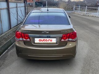 2013 Chevrolet Cruze I Рестайлинг, бежевый, 680000 рублей, вид 3