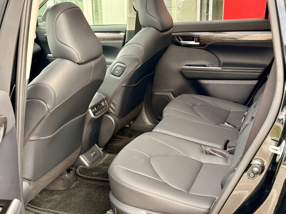 2026 Toyota Highlander IV (XU70), чёрный, 5500000 рублей - вид 26