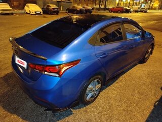 2017 Hyundai Solaris II, синий, 882000 рублей, вид 2