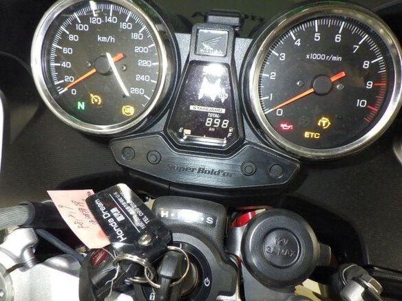 2025 Honda CB 1300, белый, 1569000 рублей - вид 6