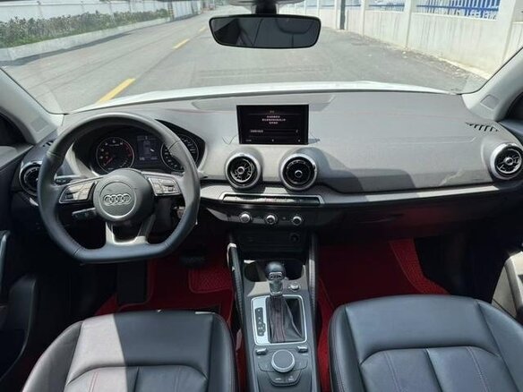 2022 Audi Q2 35 TFSI I Рестайлинг, белый - вид 8