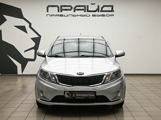 2013 Kia Rio 5-speed III, серебристый, 778000 рублей, вид 2