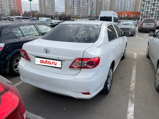 2011 Toyota Corolla X (E140, E150) Рестайлинг, белый, 1040000 рублей, вид 3