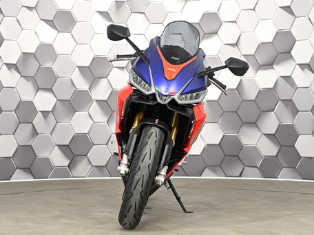 2021 Aprilia RS 660, синий, 977000 рублей, вид 5