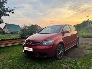 2008 Volkswagen Golf Plus I, красный, 445000 рублей, вид 1