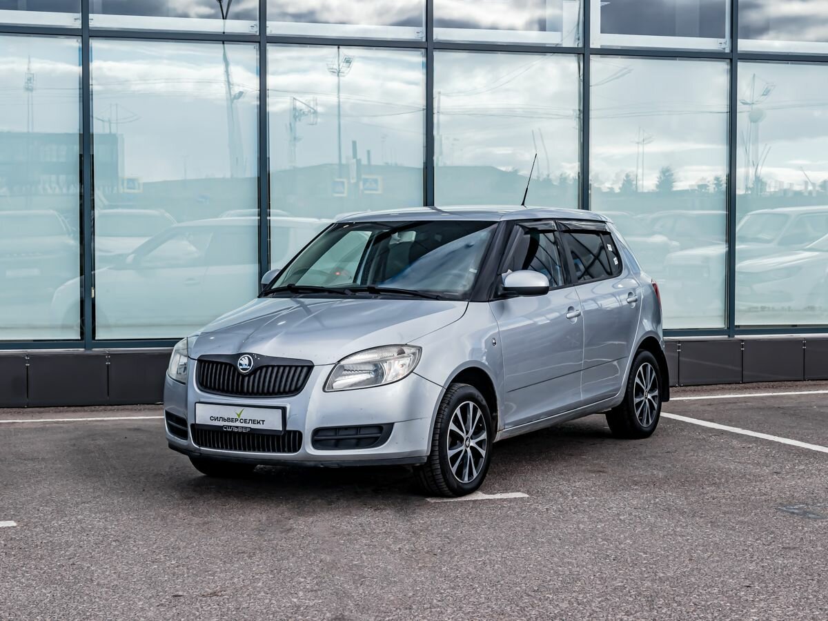 Открыть фотографии: Skoda Fabia II