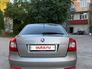 2013 Skoda Octavia II (A5) Рестайлинг, бежевый, 600000 рублей, вид 2