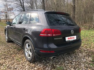 2012 Volkswagen Touareg II, серый, 2200000 рублей, вид 3