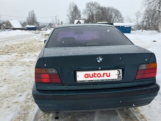 1996 BMW 3 серии 318i III (E36), зелёный, 240000 рублей, вид 2