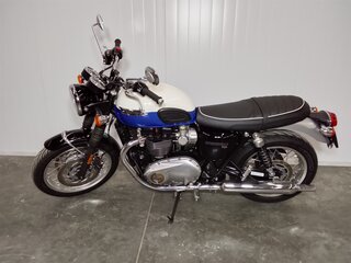 2023 Triumph Bonneville T120, белый, 1277000 рублей, вид 1