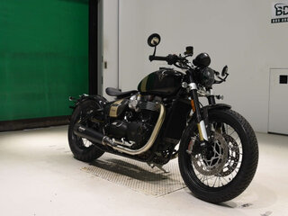 2025 Triumph Bonneville Bobber, чёрный, 1700000 рублей, вид 3