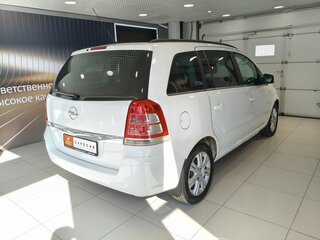 2011 Opel Zafira B Рестайлинг, белый, 515000 рублей, вид 5