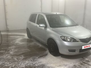 2004 Mazda Demio II (DY), серебристый, 220000 рублей, вид 2