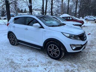 2011 Kia Sportage III, белый, 1190000 рублей, вид 3
