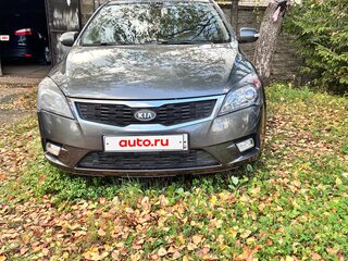 2010 Kia Ceed I Рестайлинг, серебристый, 500000 рублей, вид 1