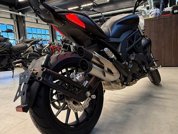 2026 Benelli 502 C, чёрный, 599000 рублей - вид 6