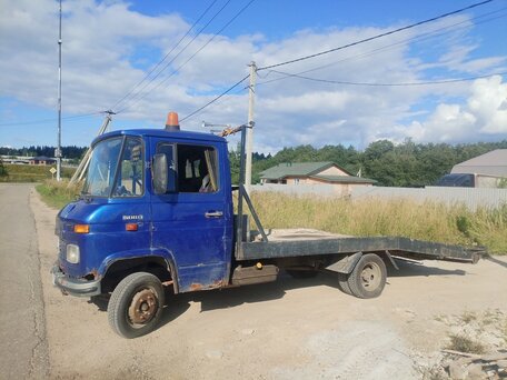 1980 Mercedes-Benz T1, синий, 300000 рублей, вид 2