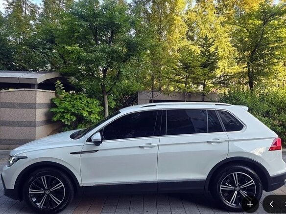 2022 Volkswagen Tiguan II Рестайлинг, белый, 2370000 рублей - вид 2