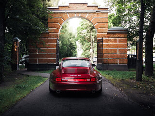 1996 Porsche 911 Carrera 4 IV (993), пурпурный, 18500000 рублей, вид 2
