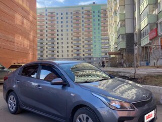 2017 Kia Rio IV, серый, 1230000 рублей, вид 3