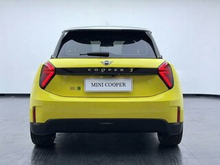 2025 Mini Hatch Cooper Electric SE IV (F65/F66/J01), жёлтый, 5590000 рублей, вид 5