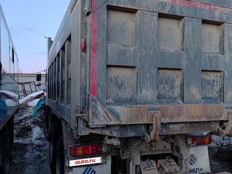 2022 Sinotruk Howo ZZ3327, красный, 3682500 рублей, вид 4