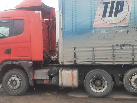 1998 Scania 4-Series, красный, 1205000 рублей, вид 1