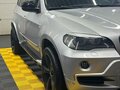 2007 BMW X5 3.0si II (E70), серебристый, 1550000 рублей - вид 2