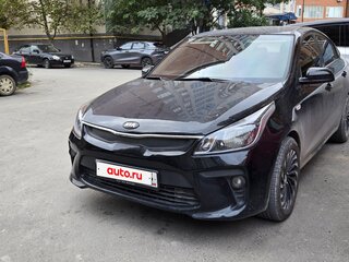2018 Kia Rio IV, чёрный, 1350000 рублей, вид 4