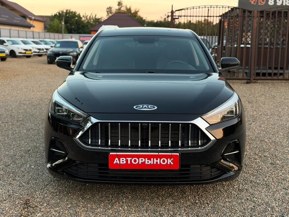 2023 JAC J7 I, чёрный - вид 1