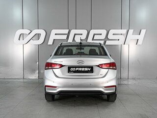 2017 Hyundai Solaris II, серебристый, 1249000 рублей, вид 4