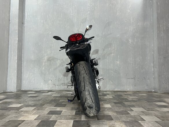 2021 Yamaha MT-09 (FZ-09), чёрный, 1019000 рублей - вид 10