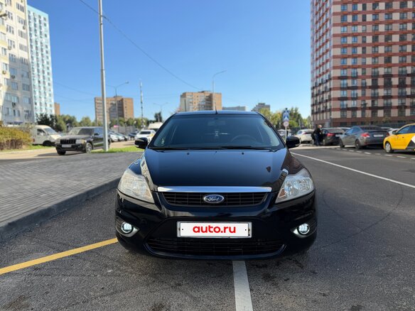 2009 Ford Focus II Рестайлинг, чёрный, 430000 рублей - вид 2