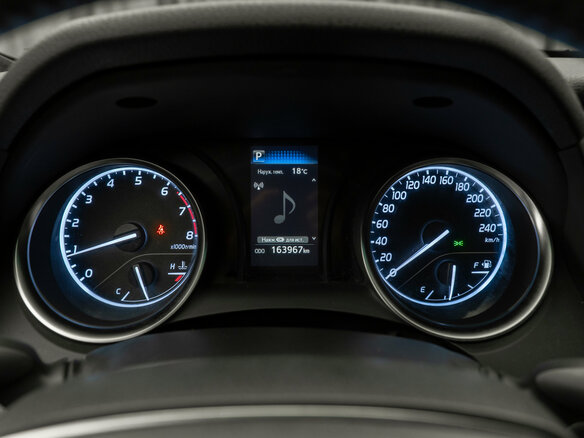 2018 Toyota Camry VIII (XV70), чёрный, 2245000 рублей - вид 10