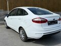 2015 Ford Fiesta Mk6 Рестайлинг, белый, 1450000 рублей - вид 3