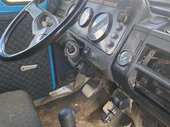 1992 ЗИЛ 4331, голубой, 1350000 рублей - вид 9