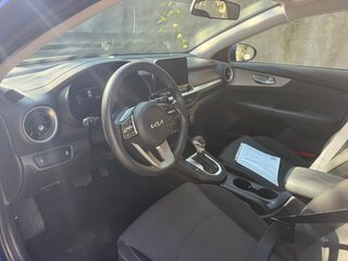 2023 Kia Forte III Рестайлинг, синий, 1800000 рублей, вид 5