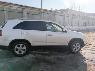 2012 Kia Sorento II Рестайлинг, белый, 1580000 рублей, вид 4