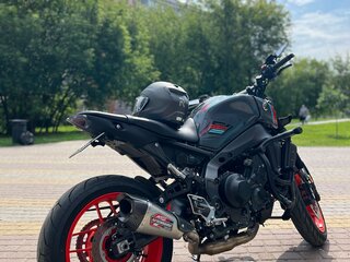 2021 Yamaha MT-09 (FZ-09), серый, 1050000 рублей, вид 4