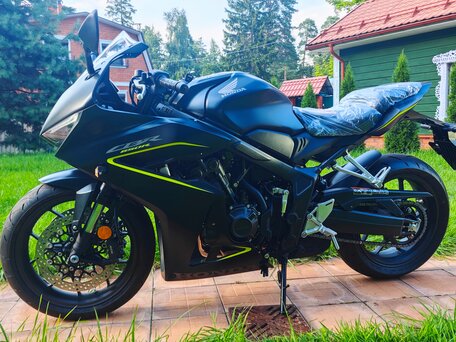 2026 Honda CBR 650R, чёрный, 1555000 рублей, вид 2