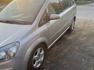 2007 Opel Zafira B, серебристый, 390000 рублей, вид 4