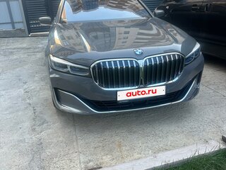 2020 BMW 7 серии 740d xDrive VI (G11/G12) Рестайлинг, серый, 7350000 рублей, вид 2