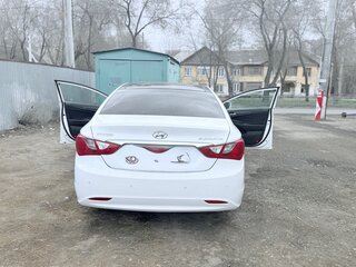 2011 Hyundai Sonata VI (YF), белый, 980000 рублей, вид 5