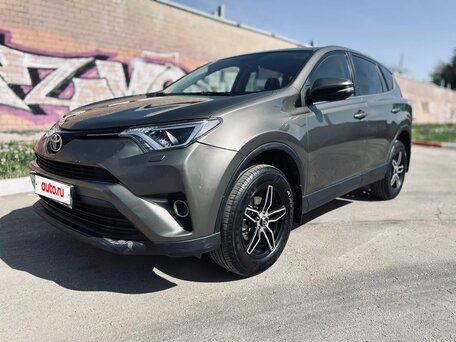 Toyota RAV4 IV (XA40) Рестайлинг