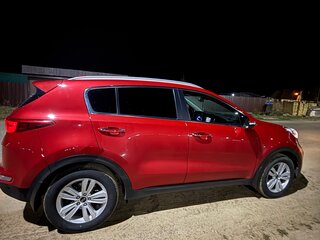 2018 Kia Sportage IV, красный, 2100000 рублей, вид 3