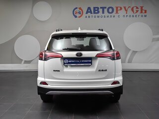 2019 Toyota RAV4 IV (XA40) Рестайлинг, белый, 2515000 рублей, вид 4